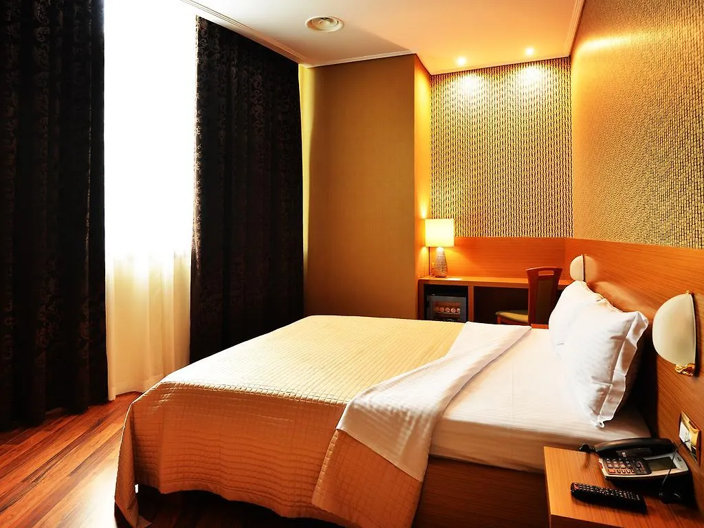Hotel Austria  Tirana