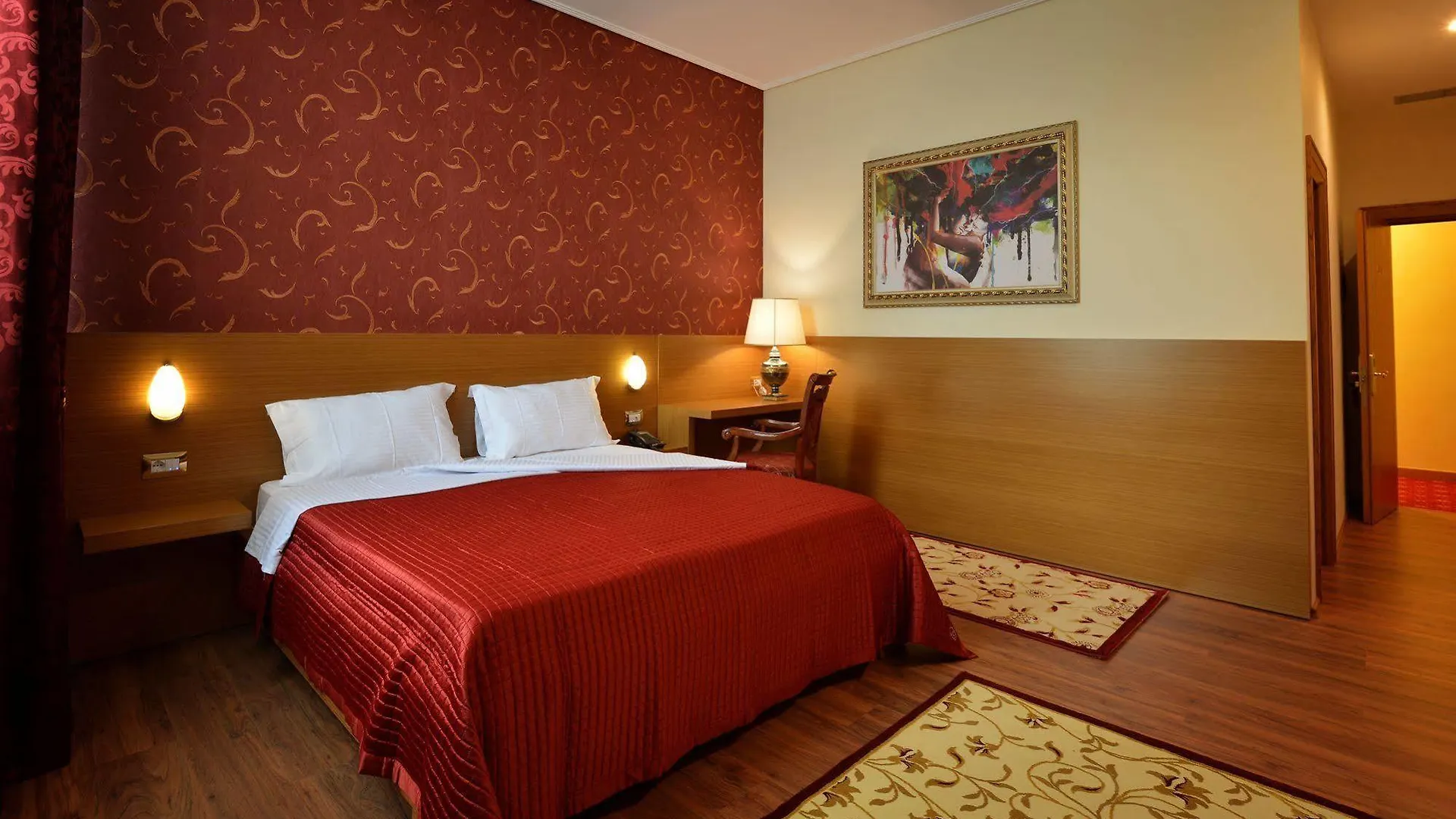 Hotel Austria 4*, Tirana