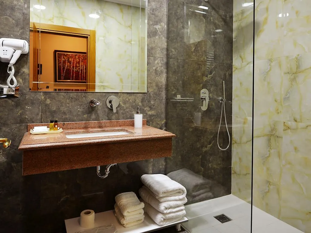 ****  Hotel Austria Τίρανα Αλβανία
