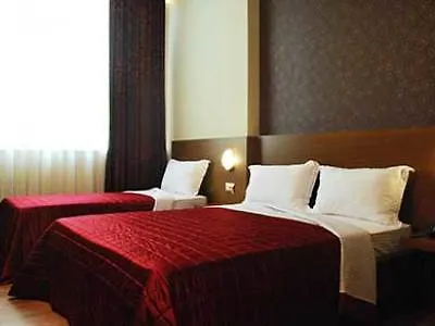 Hotel Austria Tirana